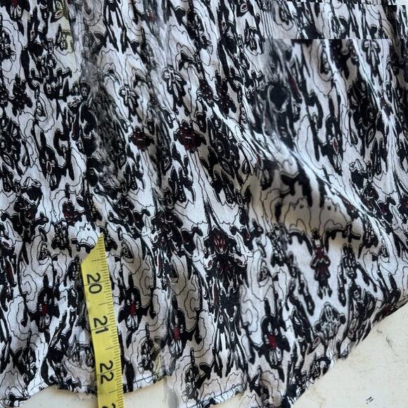 Skulls & spiders, drawstring neck, elastic sleeves women’s top, women's size XS - Picture 9 of 12